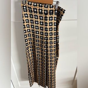 NWT Zara cropped pants